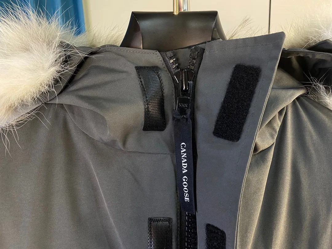 Куртки И Пуховики Женские Canada Goose 798381