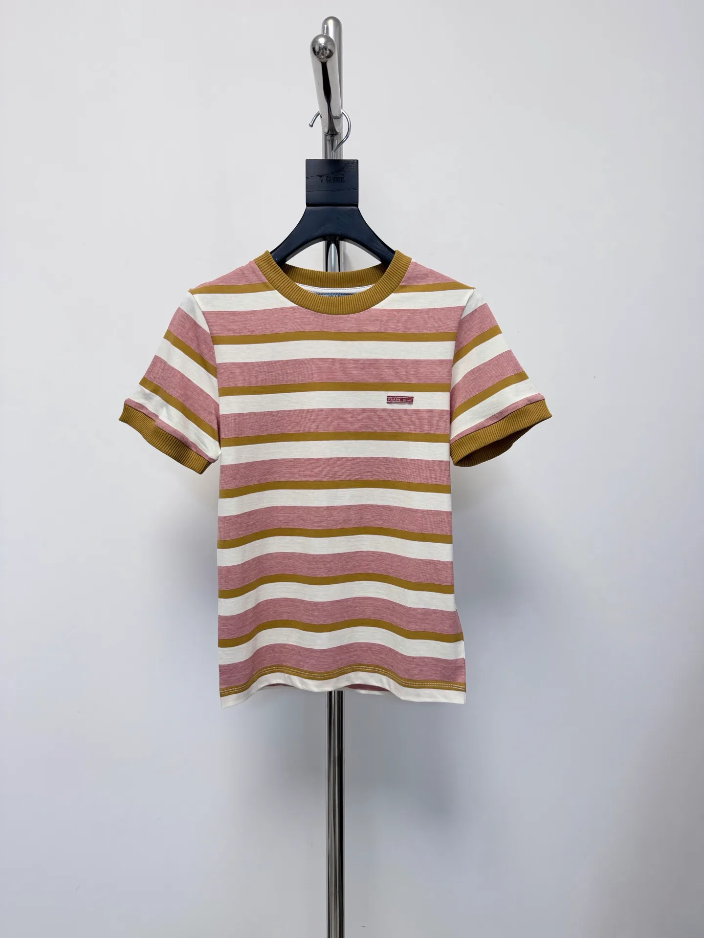 Футболки Женские Prada 11546604