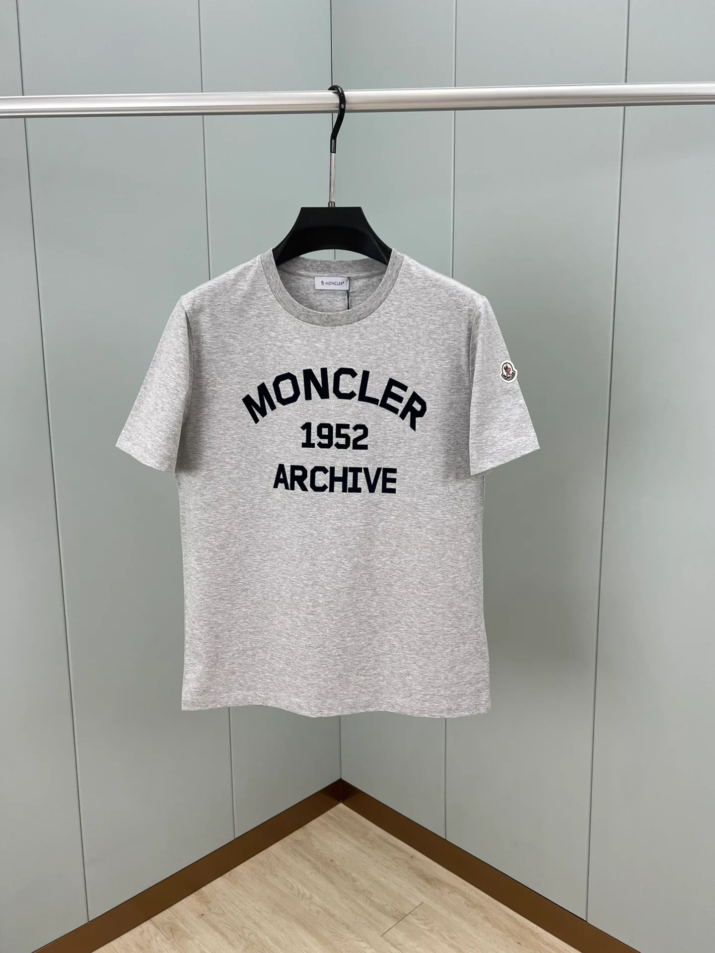 Футболки Женские Moncler 32812