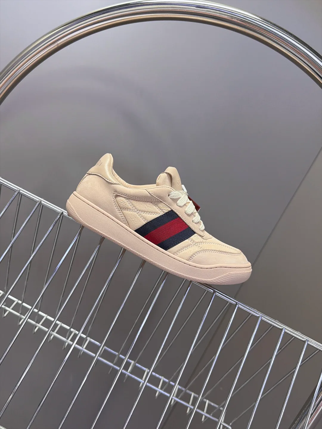 Кроссовки Женские Gucci 18005188