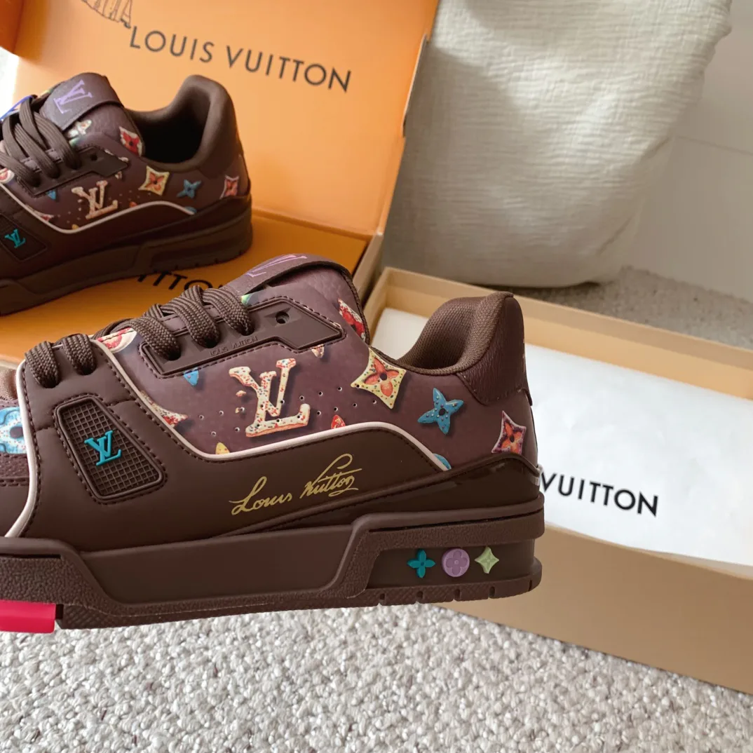 Кроссовки Женские Louis Vuitton 10290578