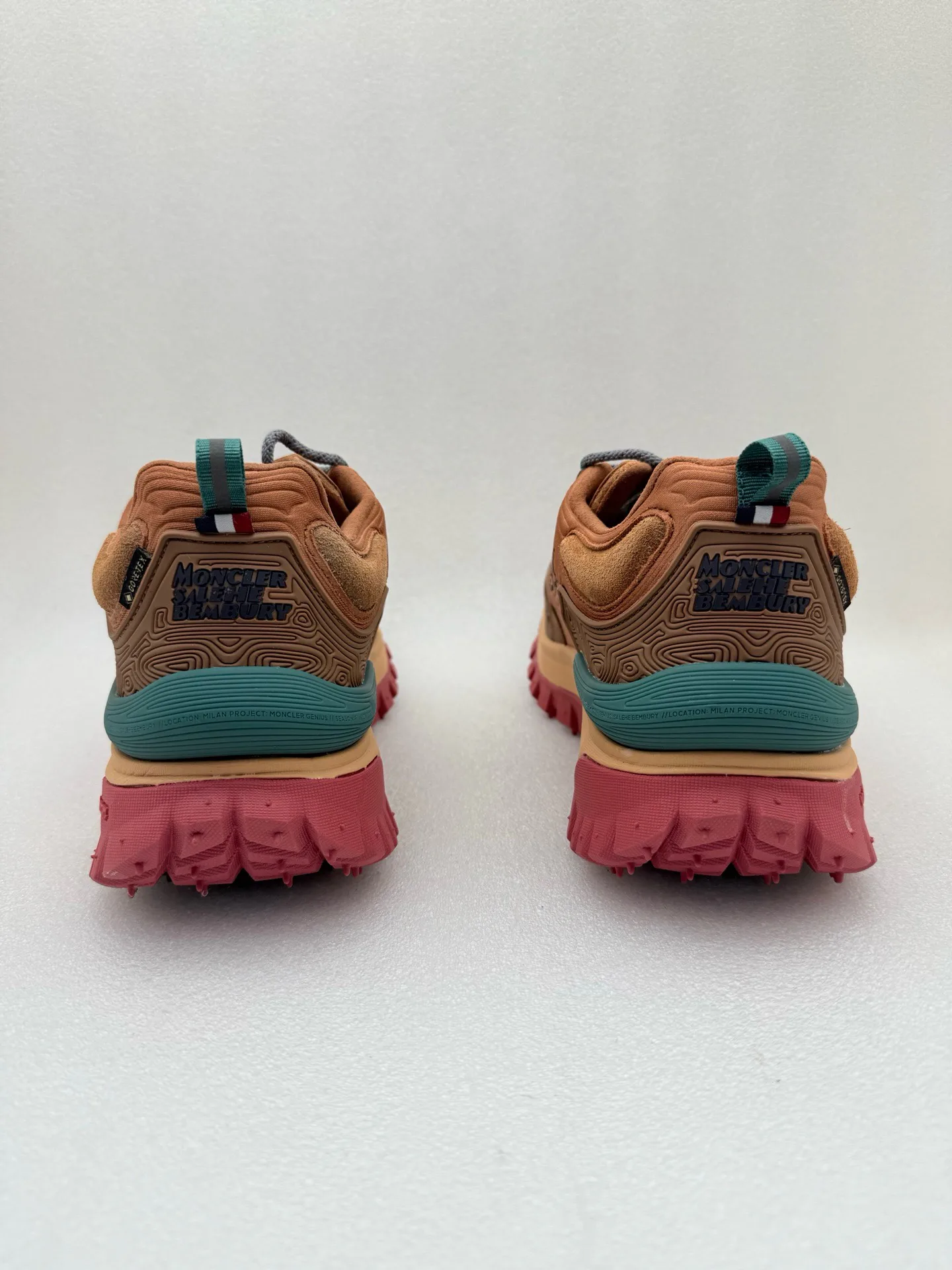 Кроссовки Женские Moncler 10404689