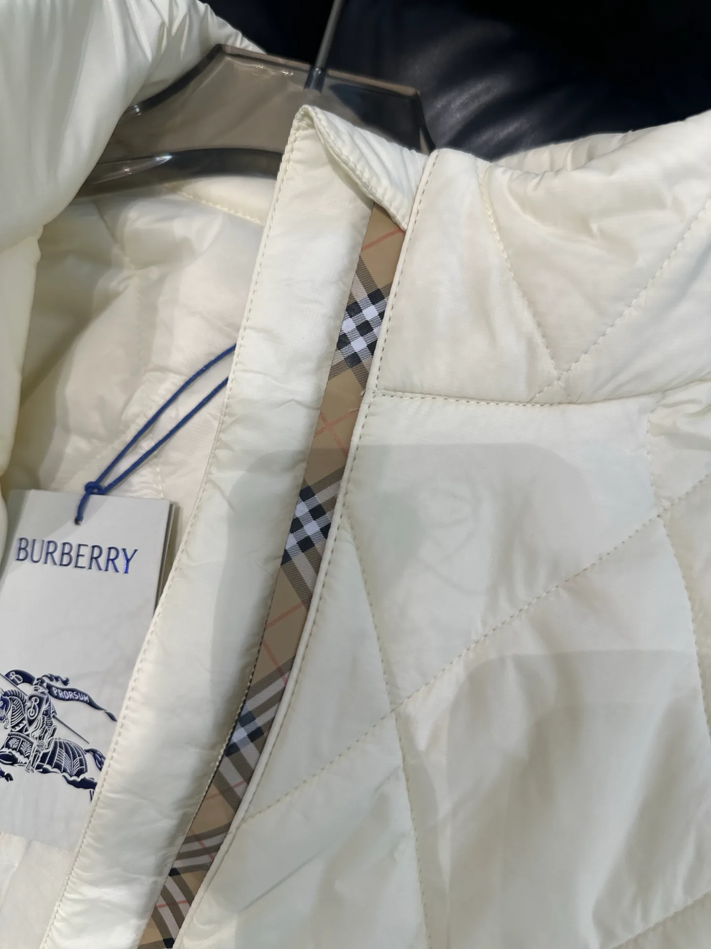 Куртки И Пуховики Женские Burberry 18334028