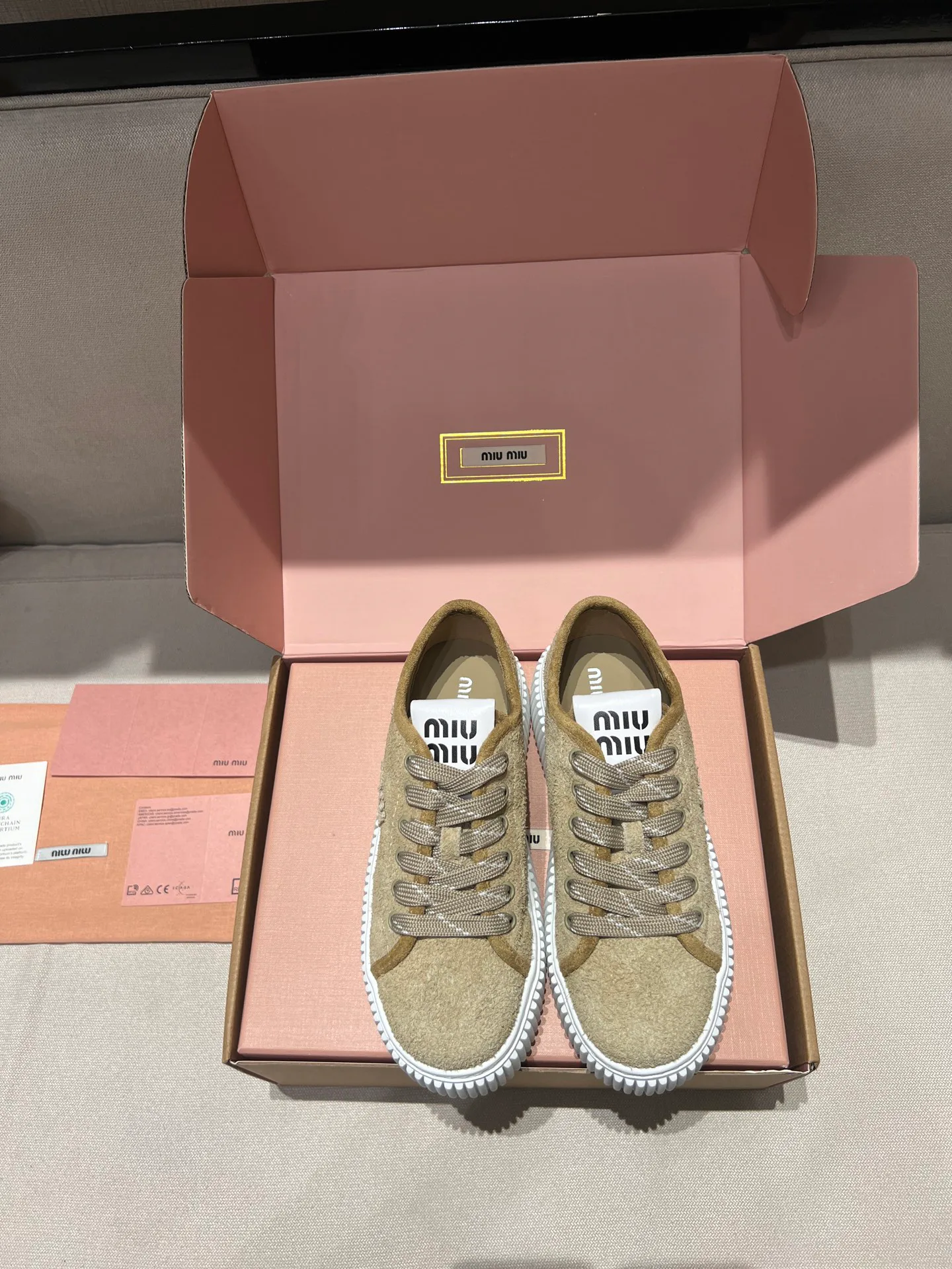 Кроссовки Женские Miu Miu 18020239