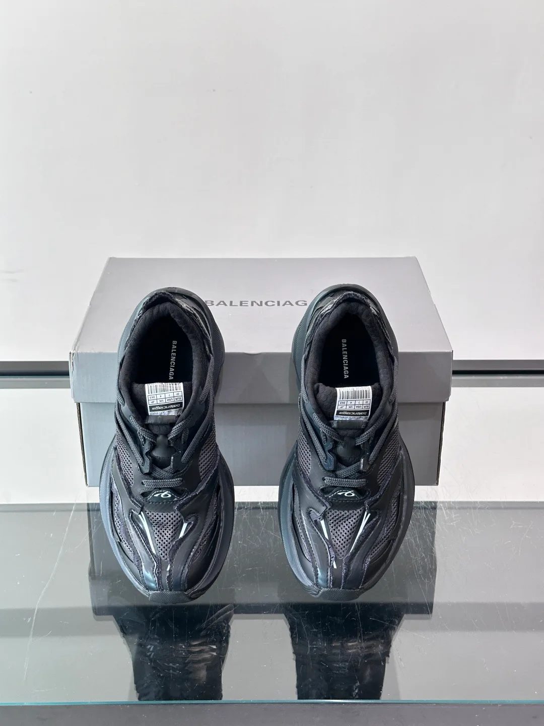 Кроссовки Женские Balenciaga 17634158