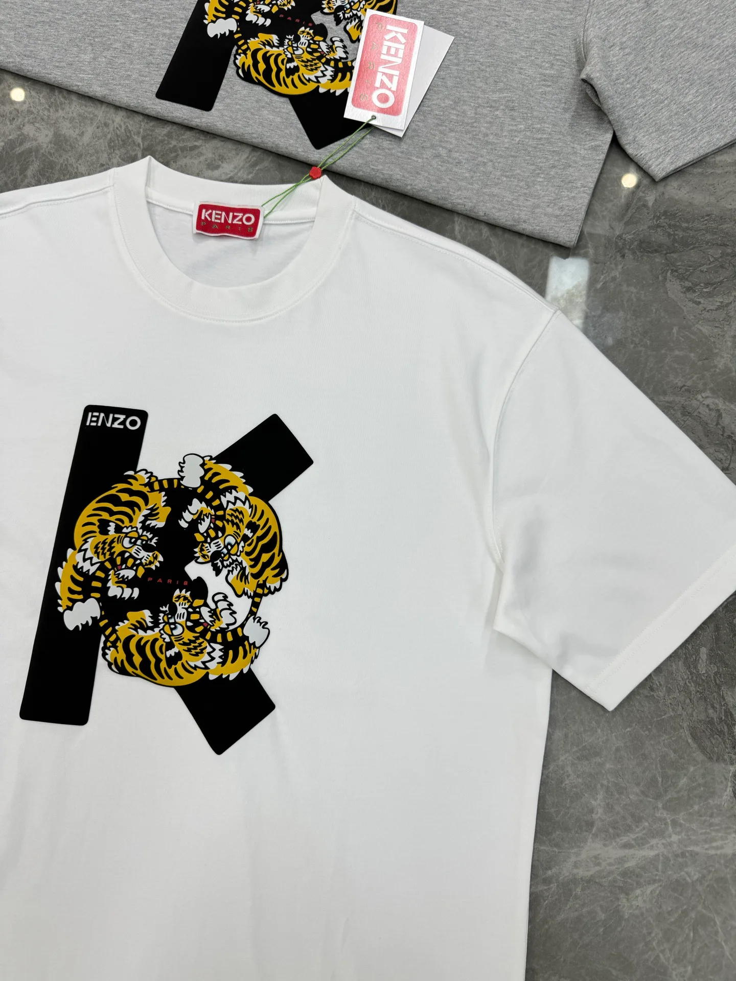 Футболки Женские Kenzo 12701933