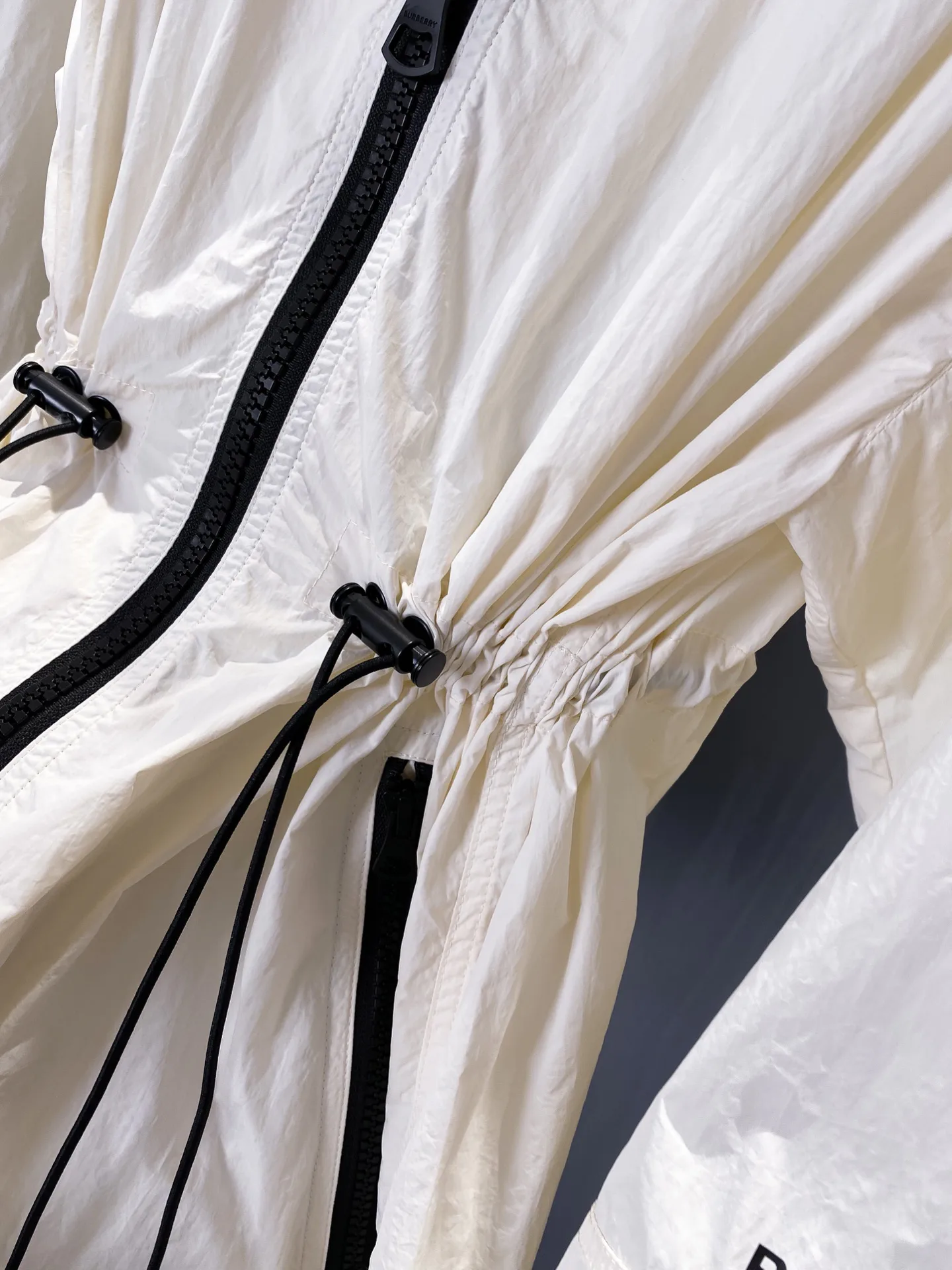 Куртки И Пуховики Женские Burberry 11672144