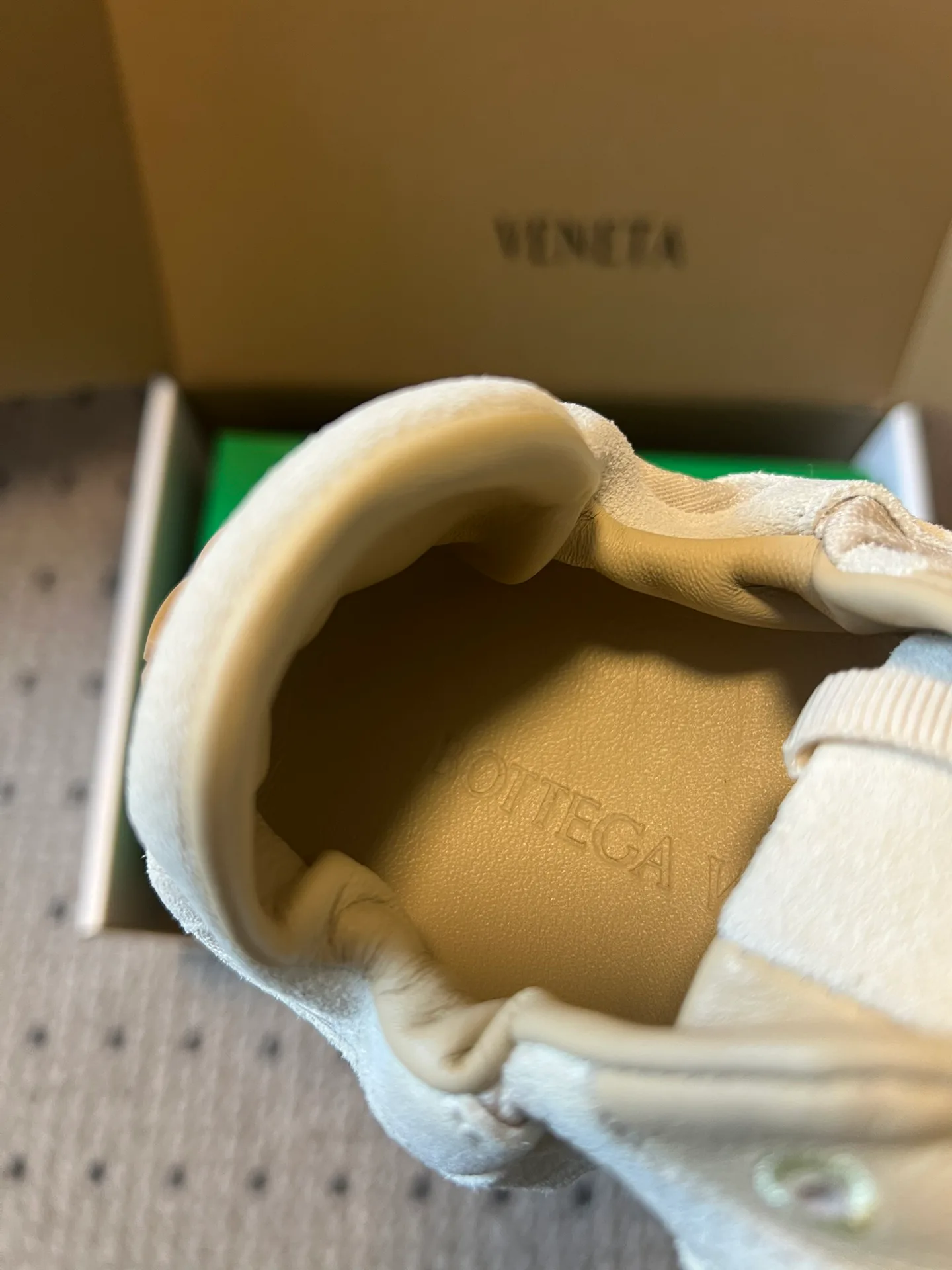 Кроссовки Женские Bottega Veneta 11645097