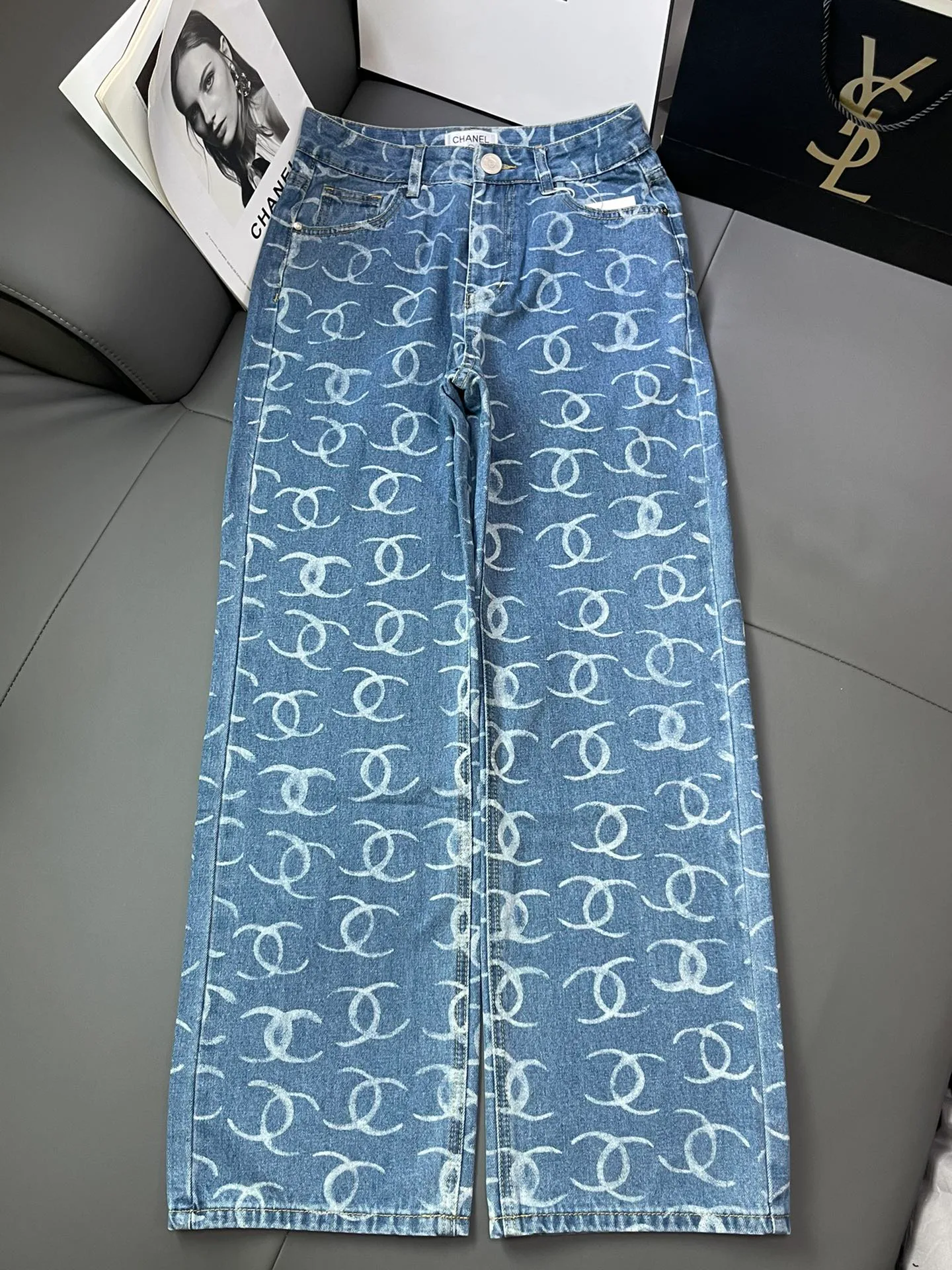 Джинсы Женские Chanel 17954537