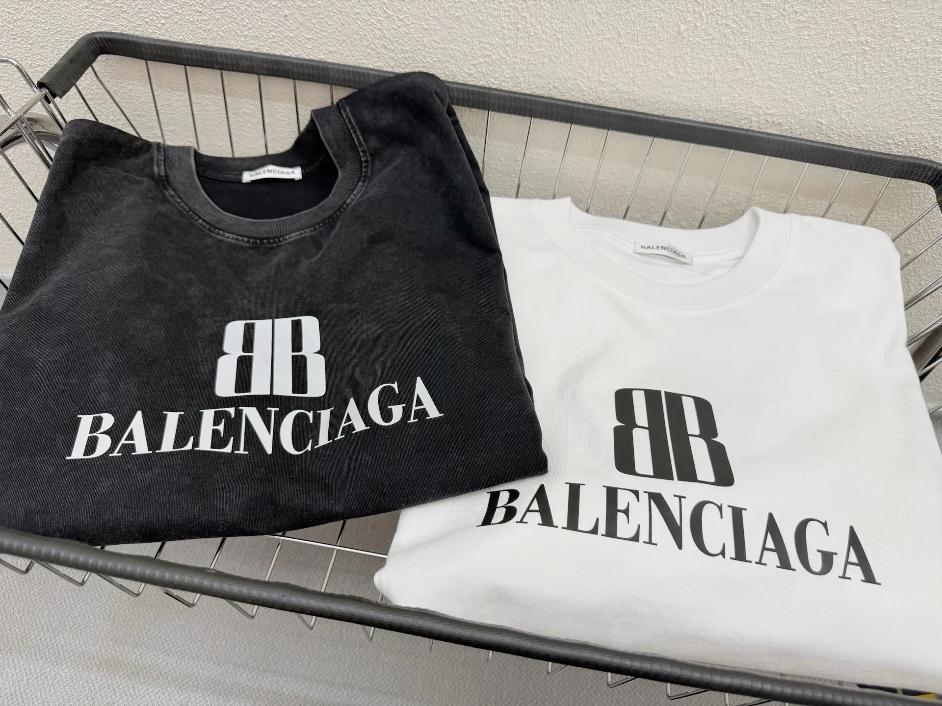 Футболки Женские Balenciaga 1859780