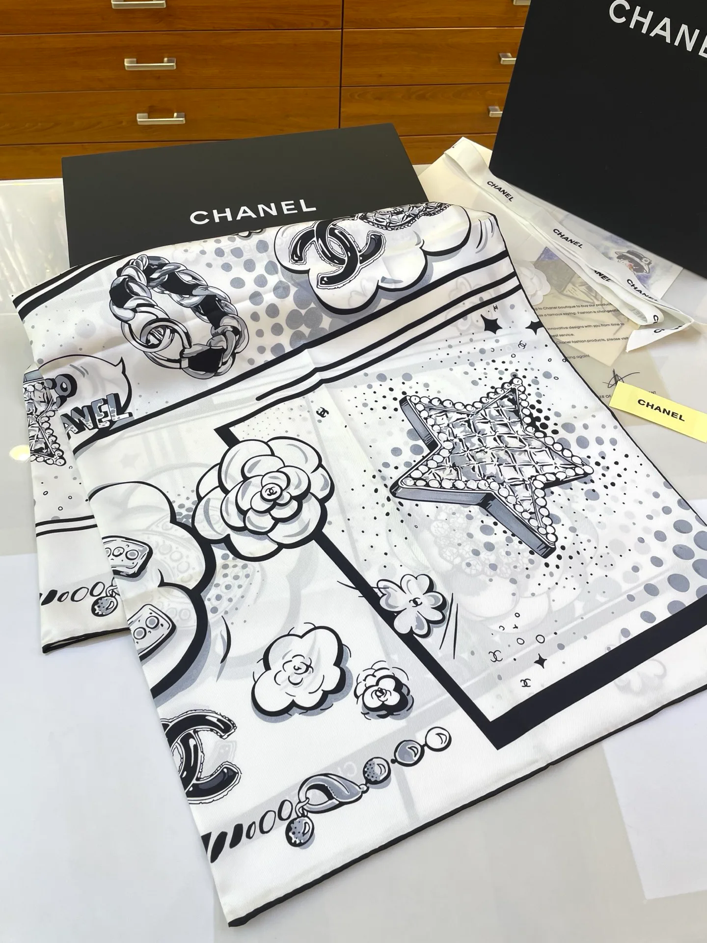Шарфы Chanel 11216343