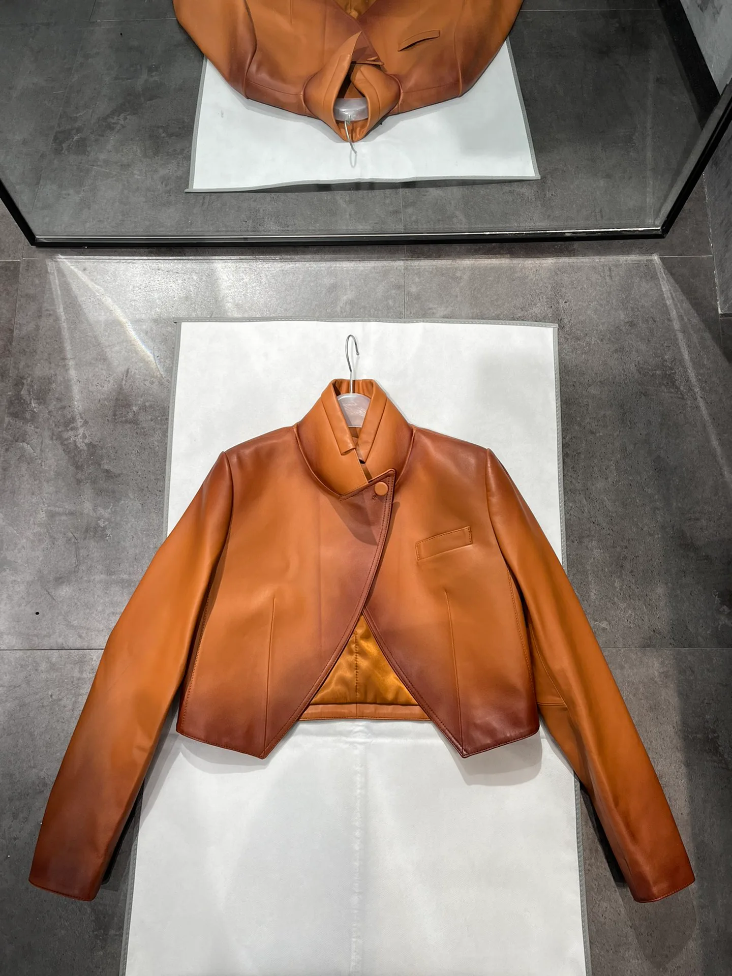 Кожаные Куртки И Дублёнки Мужские Fendi 10088536