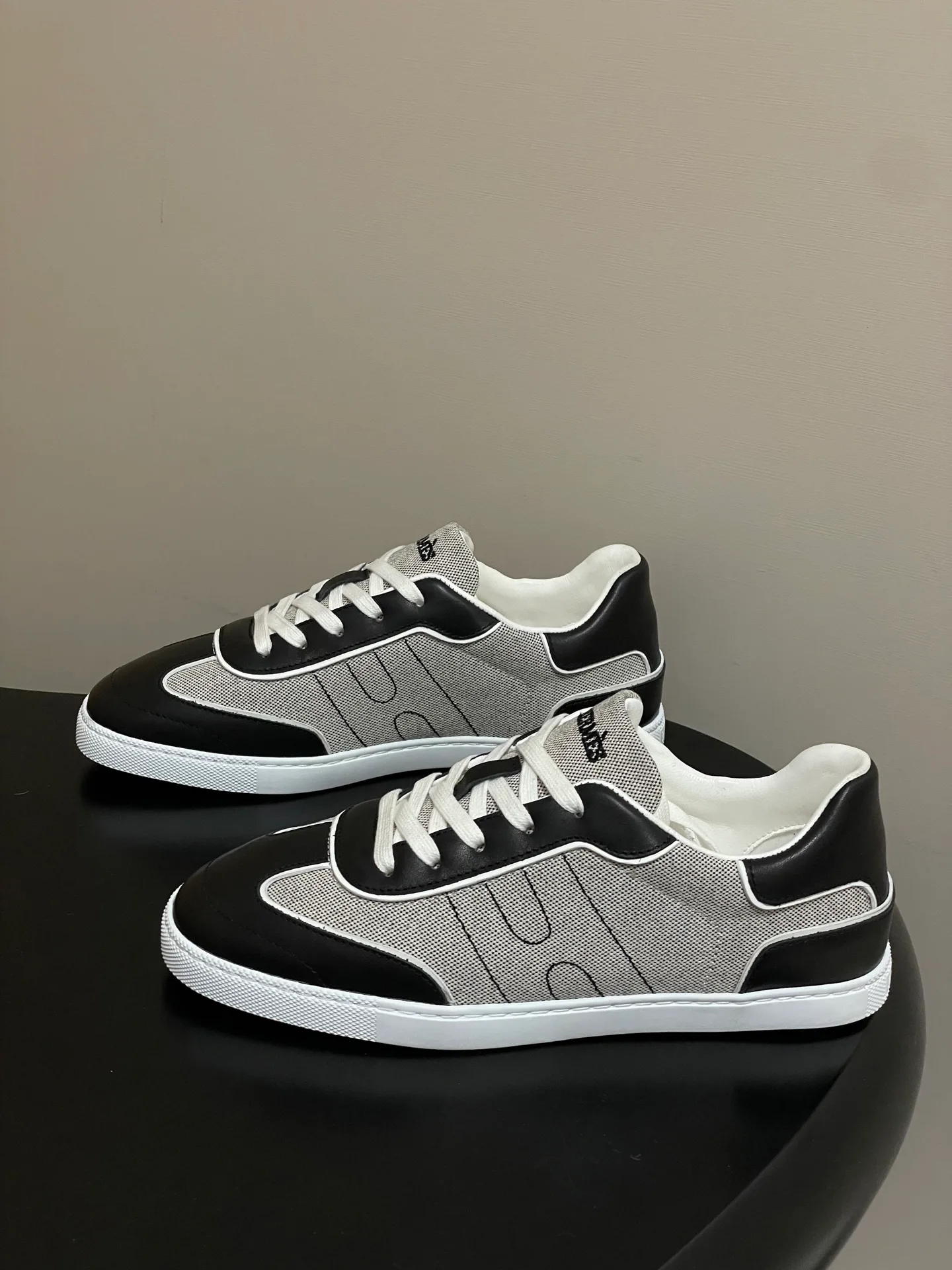 Кроссовки Женские Hermes 2825187