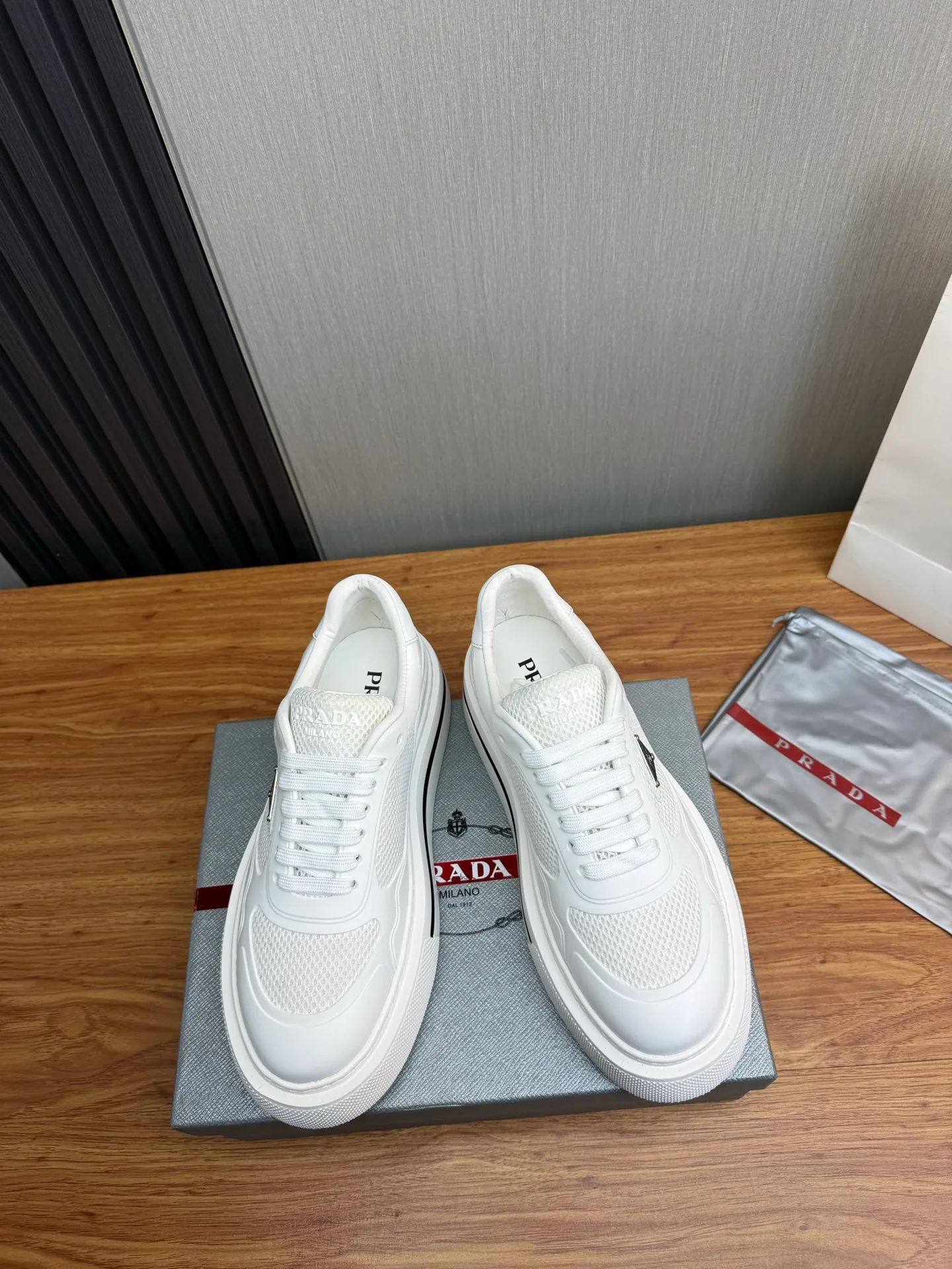 Лоферы И Туфли Мужские Prada 11603900