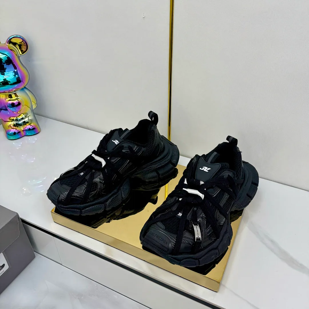 Кроссовки Женские Balenciaga 11165634