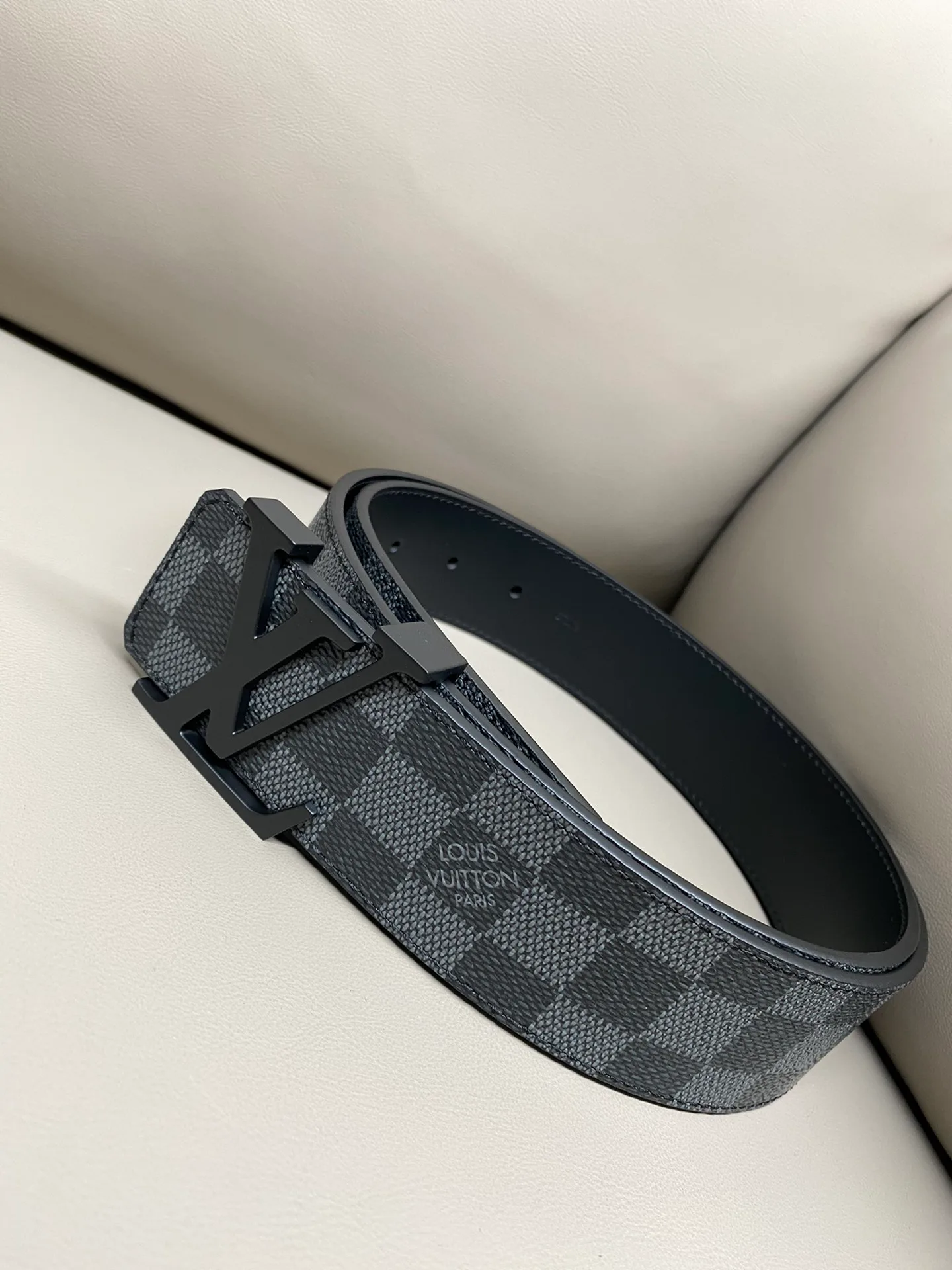 Ремни Louis Vuitton 8135