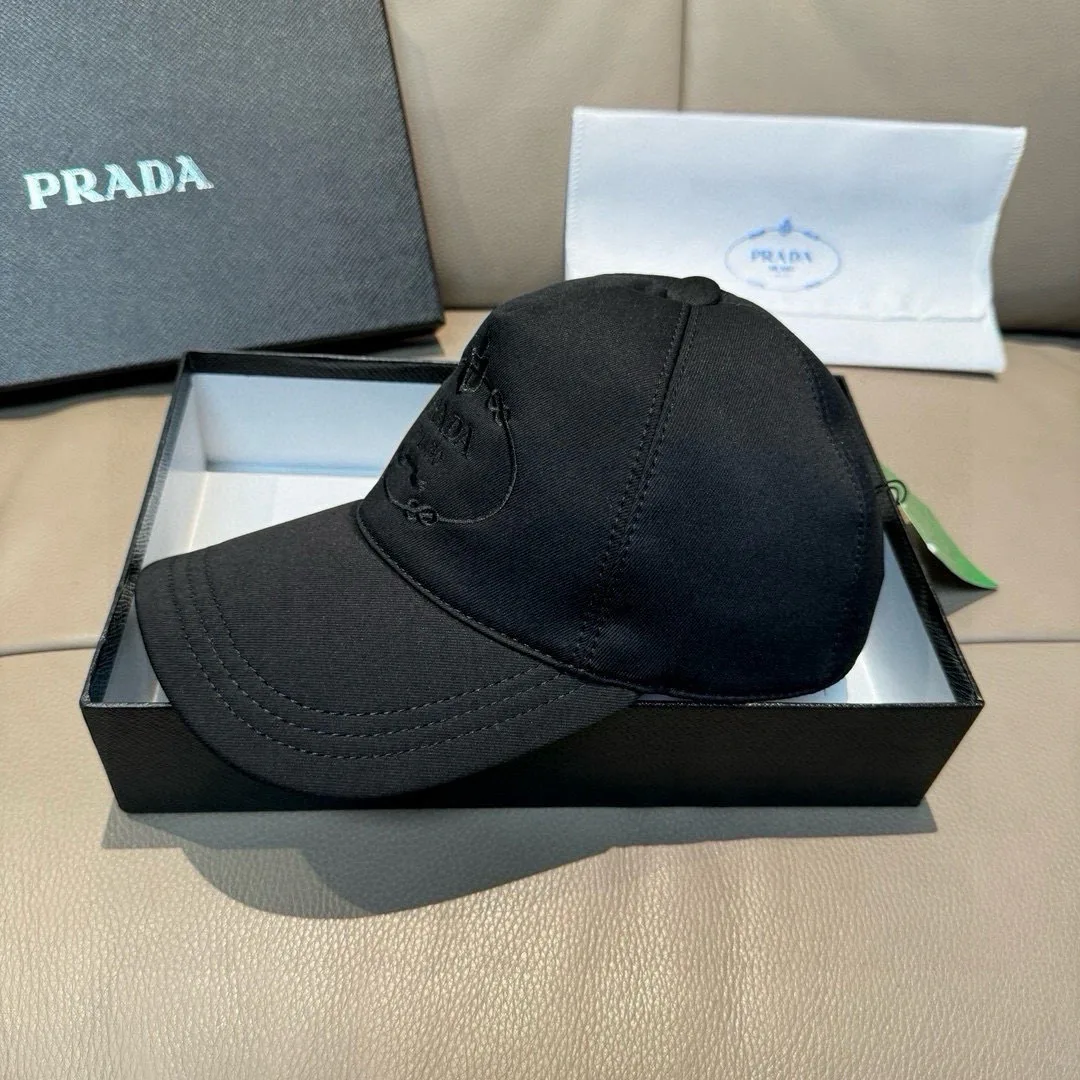 Головные Уборы Prada 11529543