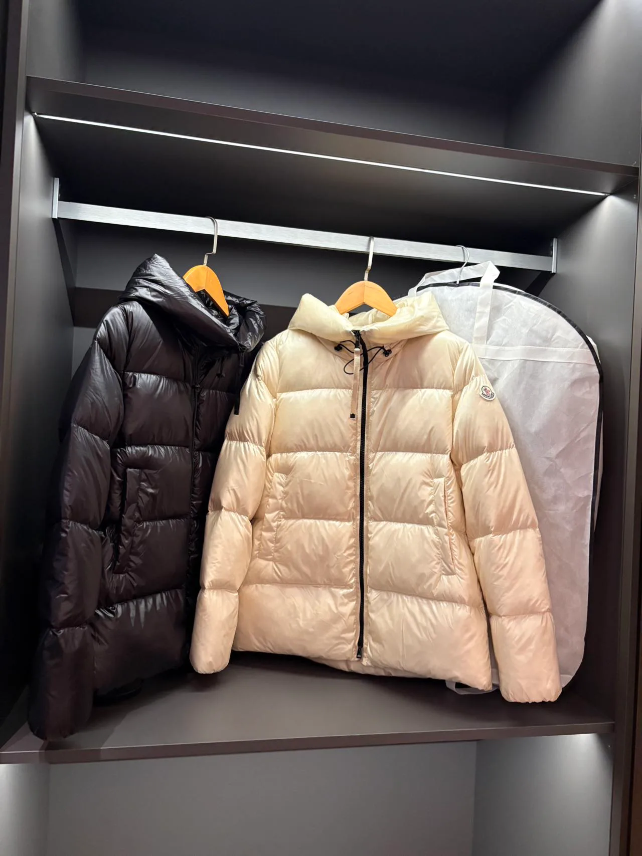 Куртки И Пуховики Женские Moncler 18599941