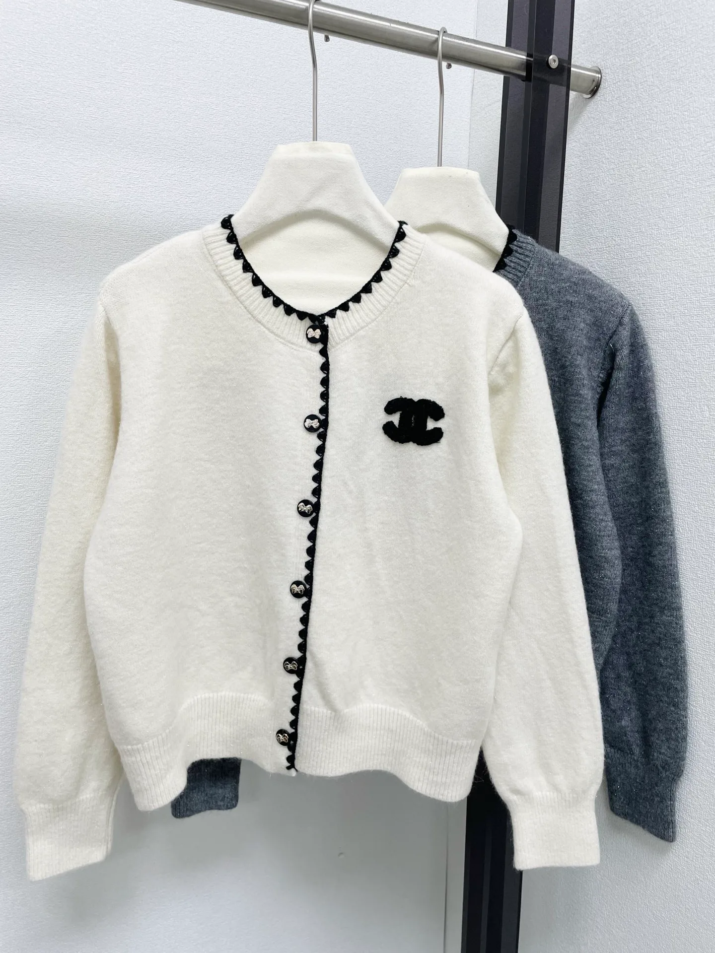 Джемперы И Свитеры Женские Chanel 1263536