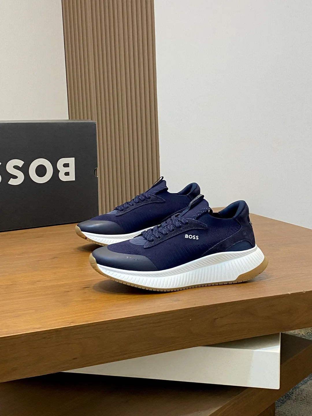 Кроссовки Мужские Hugo Boss 2030104