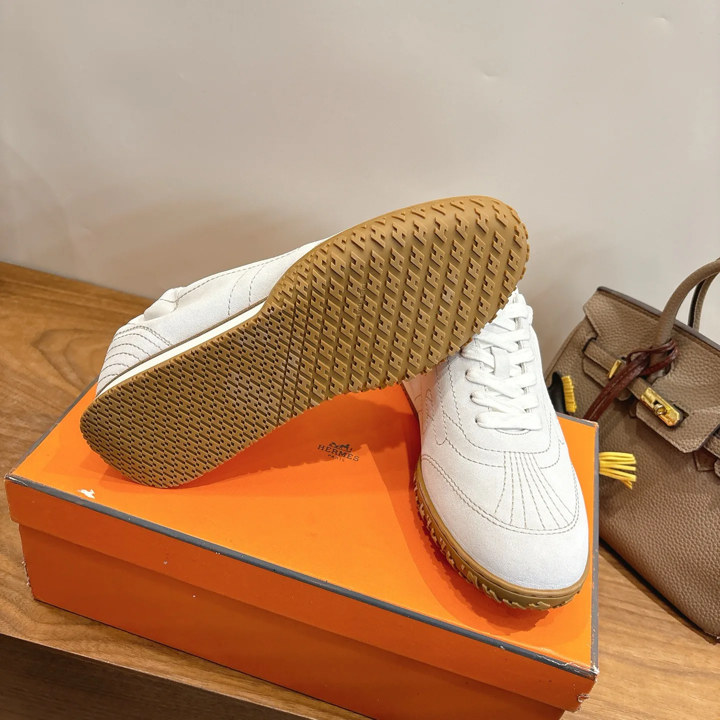 Кроссовки Женские Hermes 11891958