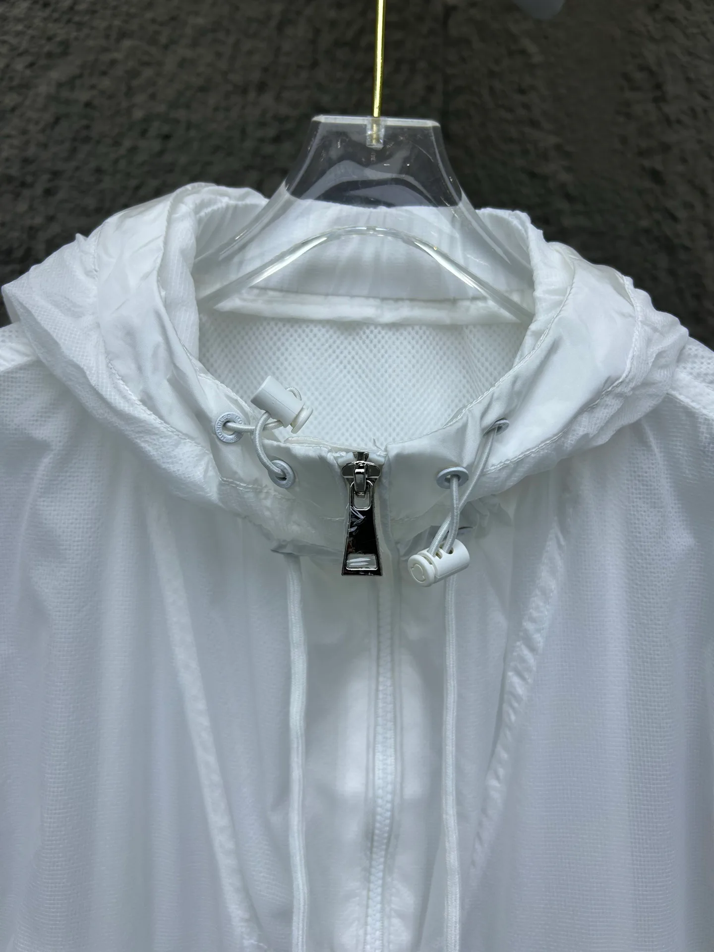 Куртки И Пуховики Женские Moncler 11624100