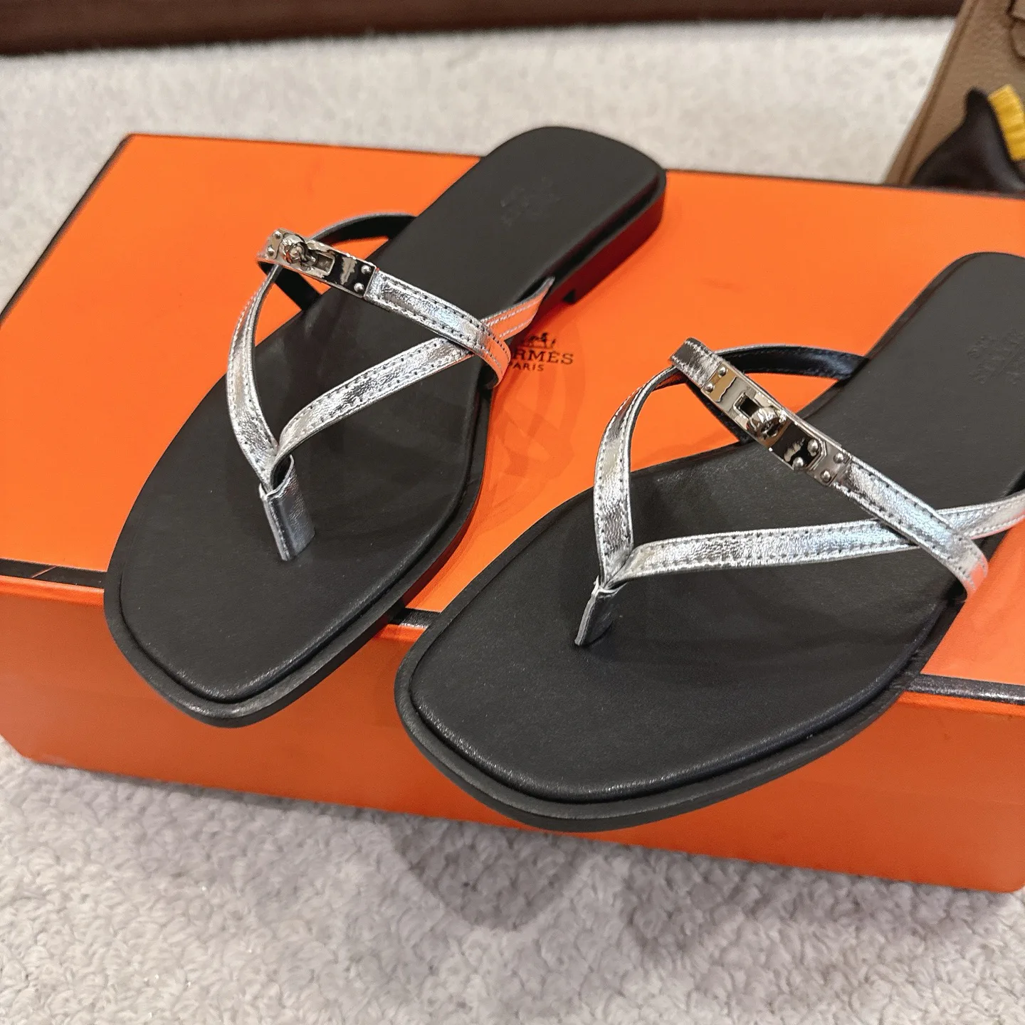 Шлепанцы Женские Hermes 11622311