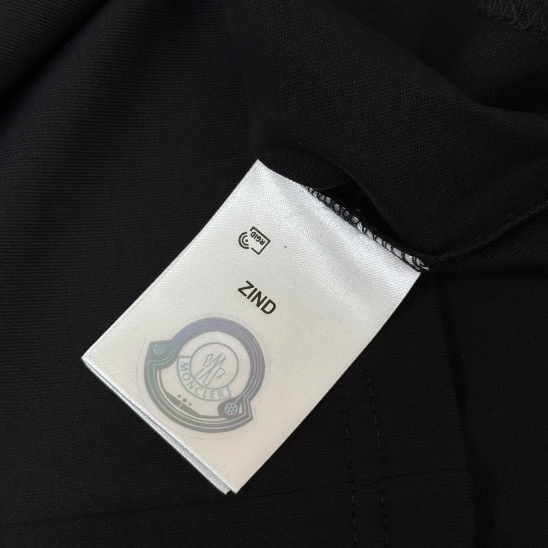 Футболки Женские Moncler 11668068