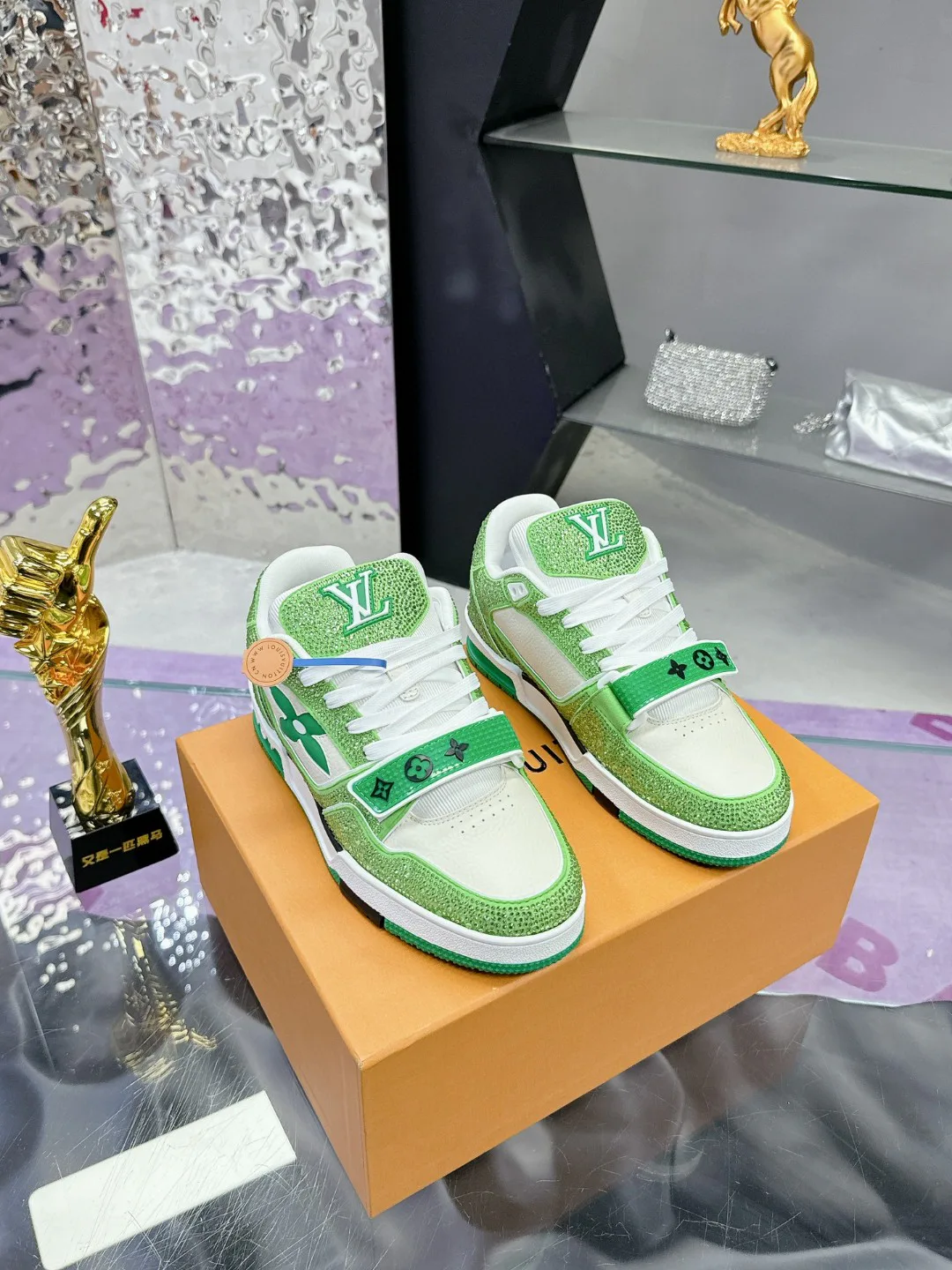 Кроссовки Женские Louis Vuitton 378076