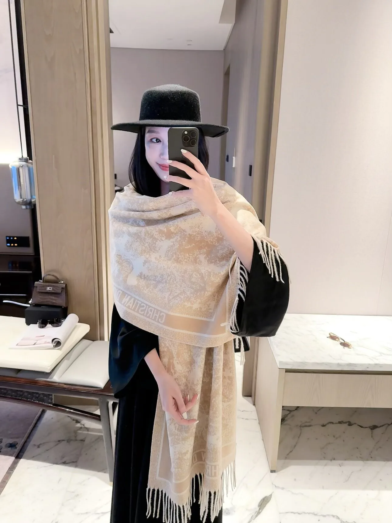 Шарфы Christian Dior 18427129