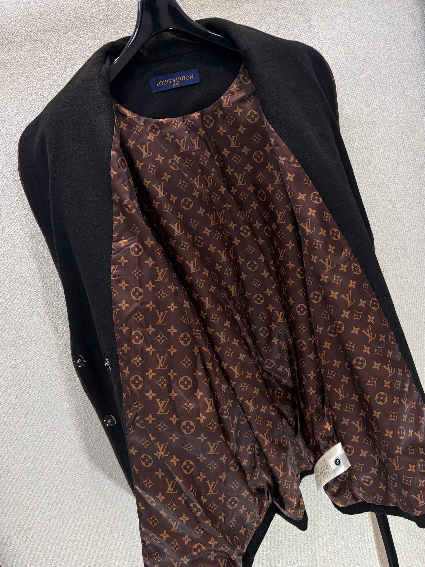 Пальто Женские Louis Vuitton 19037730
