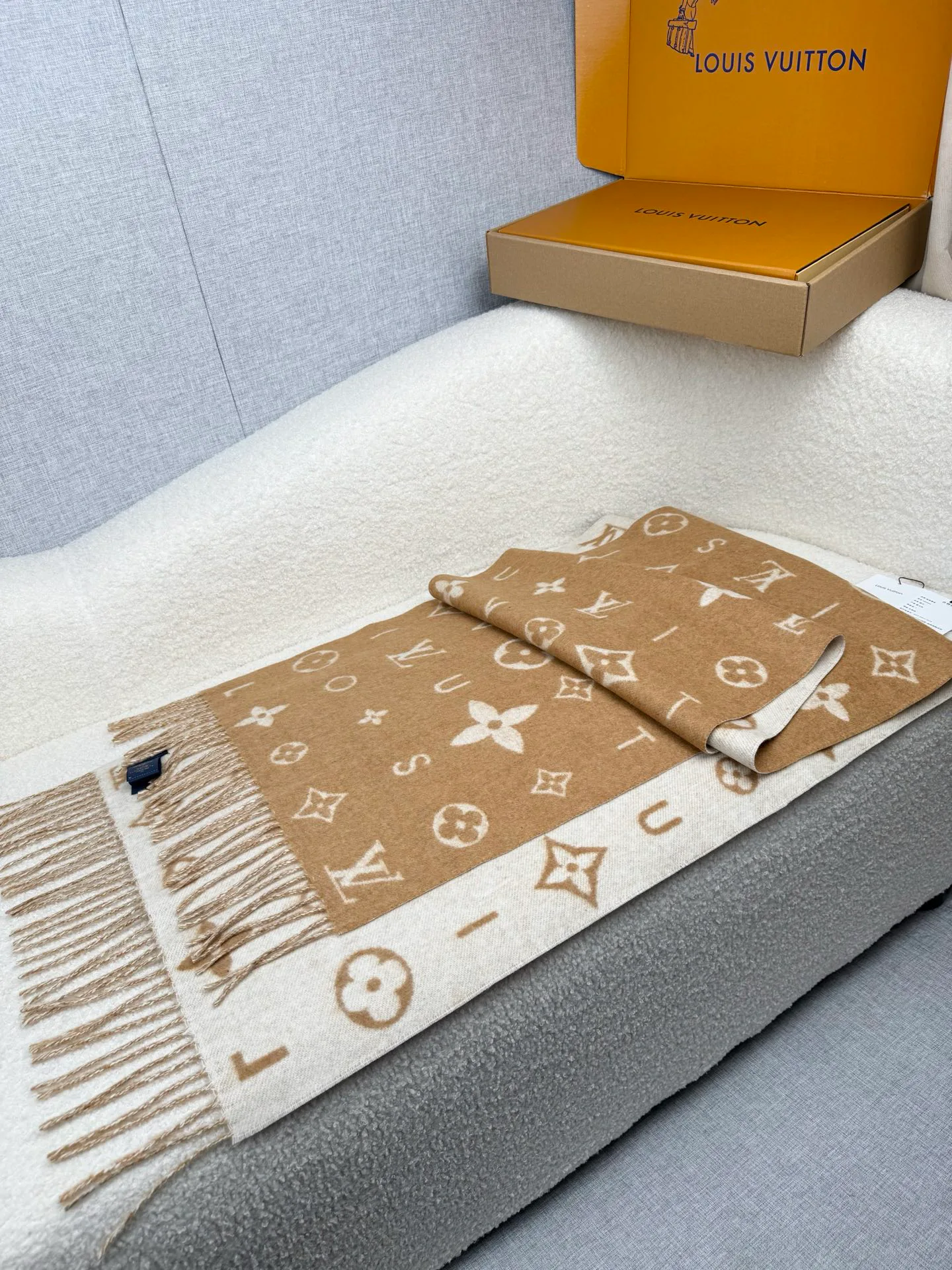 Шарфы Louis Vuitton 498278