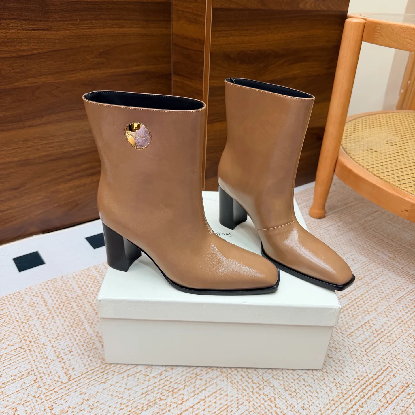 Ботильоны Женские Saint Laurent 18104625