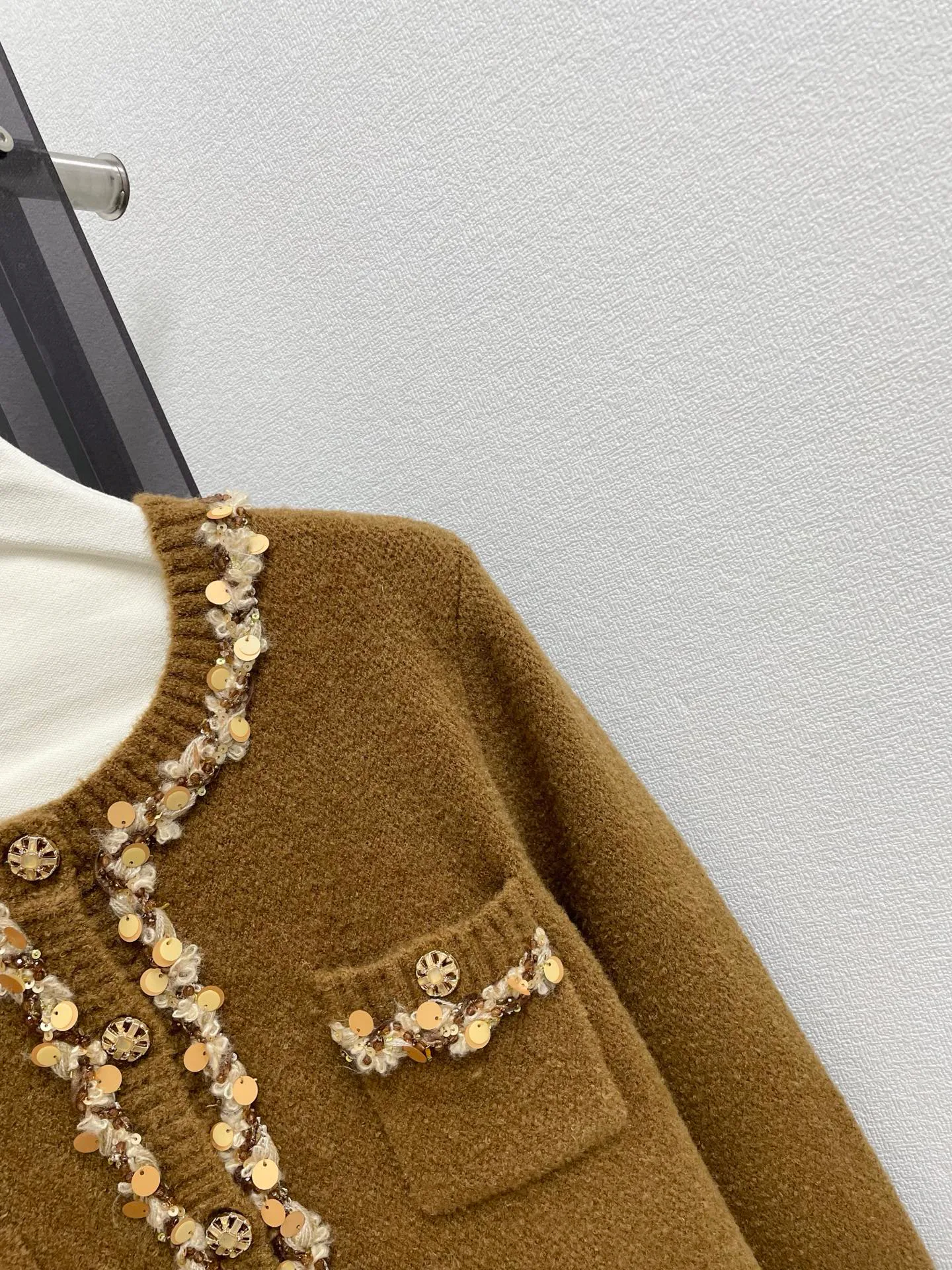 Куртки И Пуховики Женские Chanel 273548