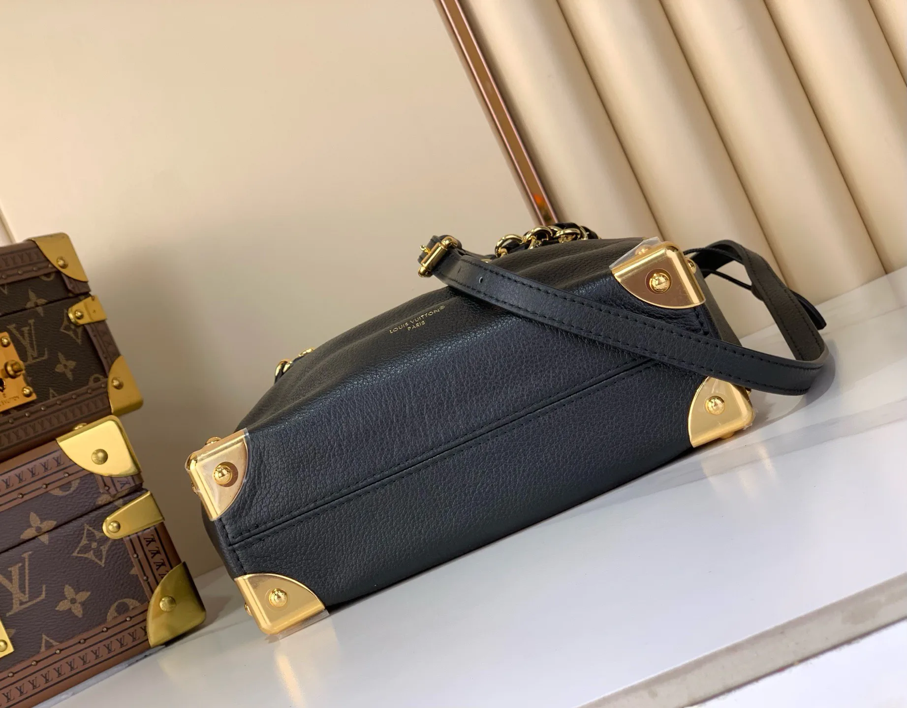 Классические Сумки Женские Louis Vuitton 13096124