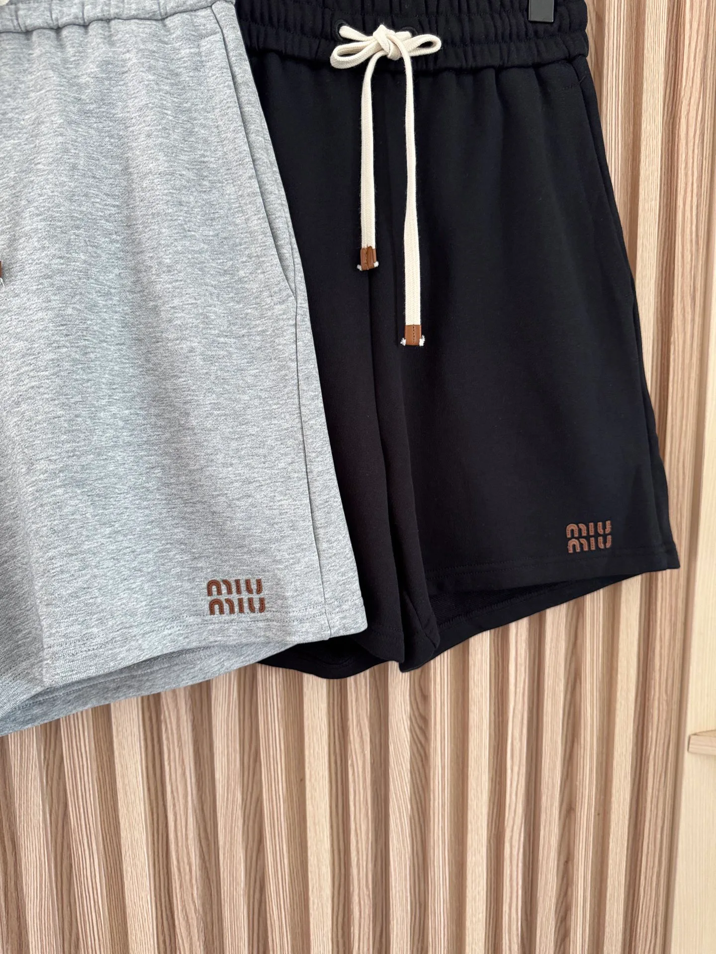Шорты Женские Miu Miu 14183349