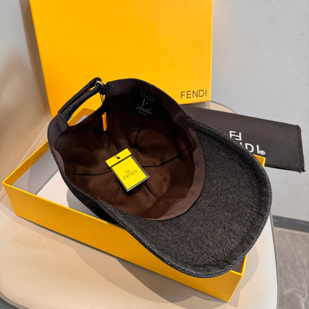 Головные Уборы Fendi 17515243
