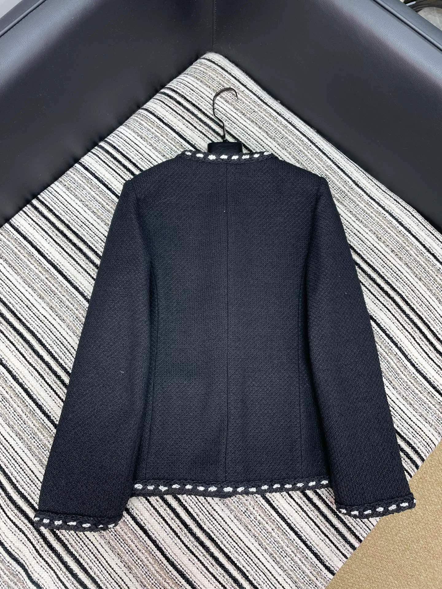 Куртки И Пуховики Женские Chanel 1023966