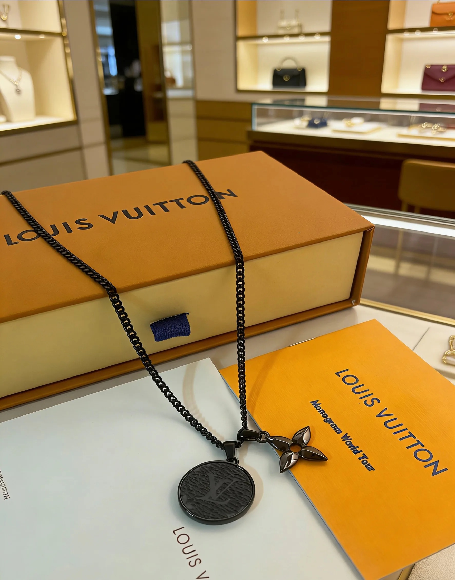 Бижутерия Louis Vuitton 11698060