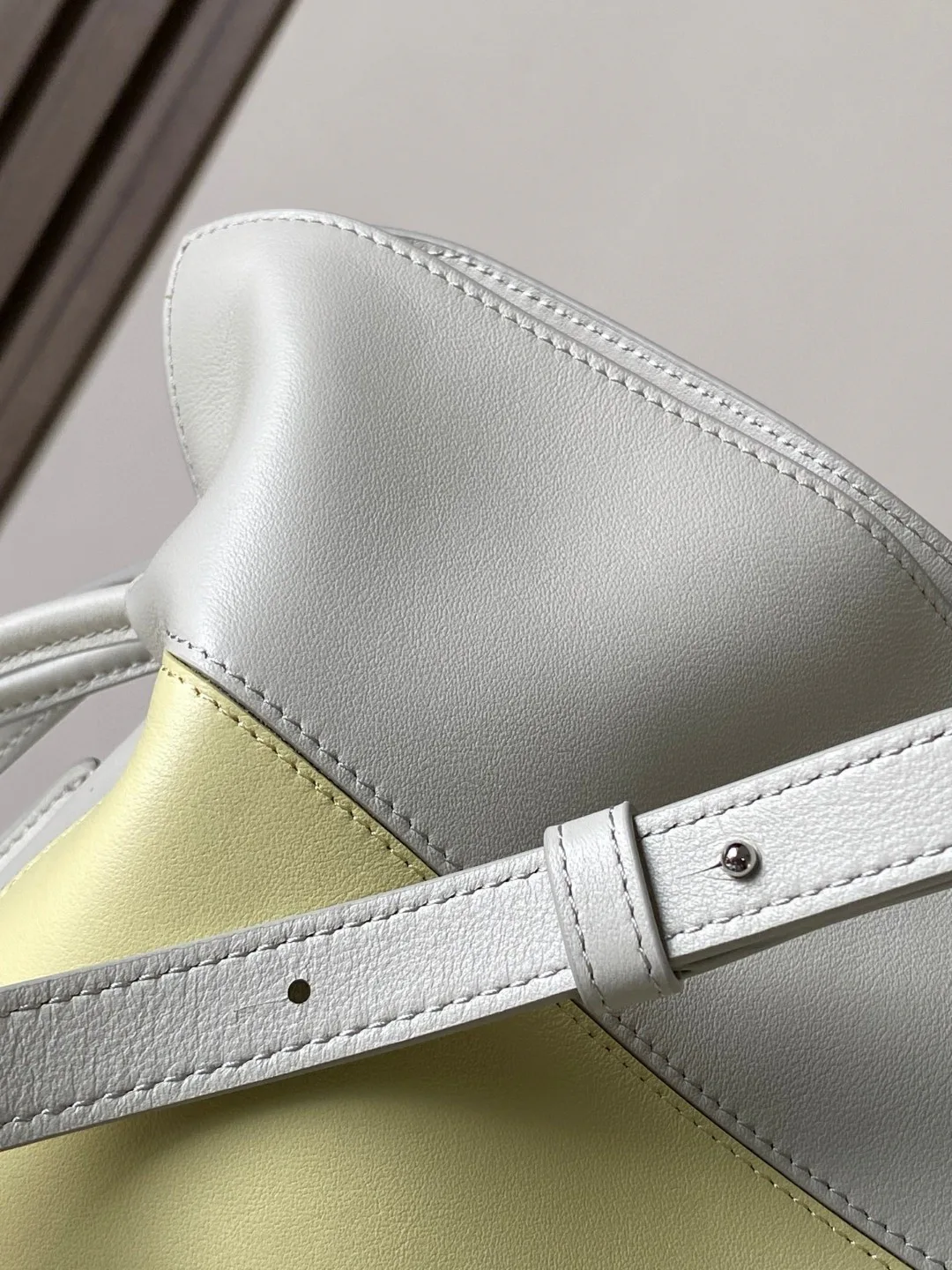 Классические Сумки Женские Loewe 13174350