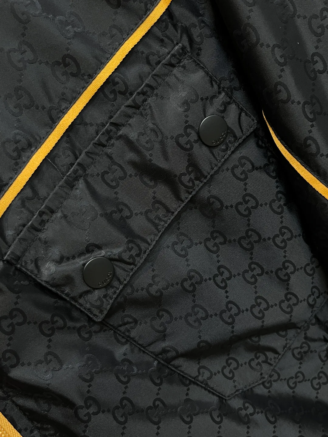 Куртки И Пуховики Женские Gucci 18416719