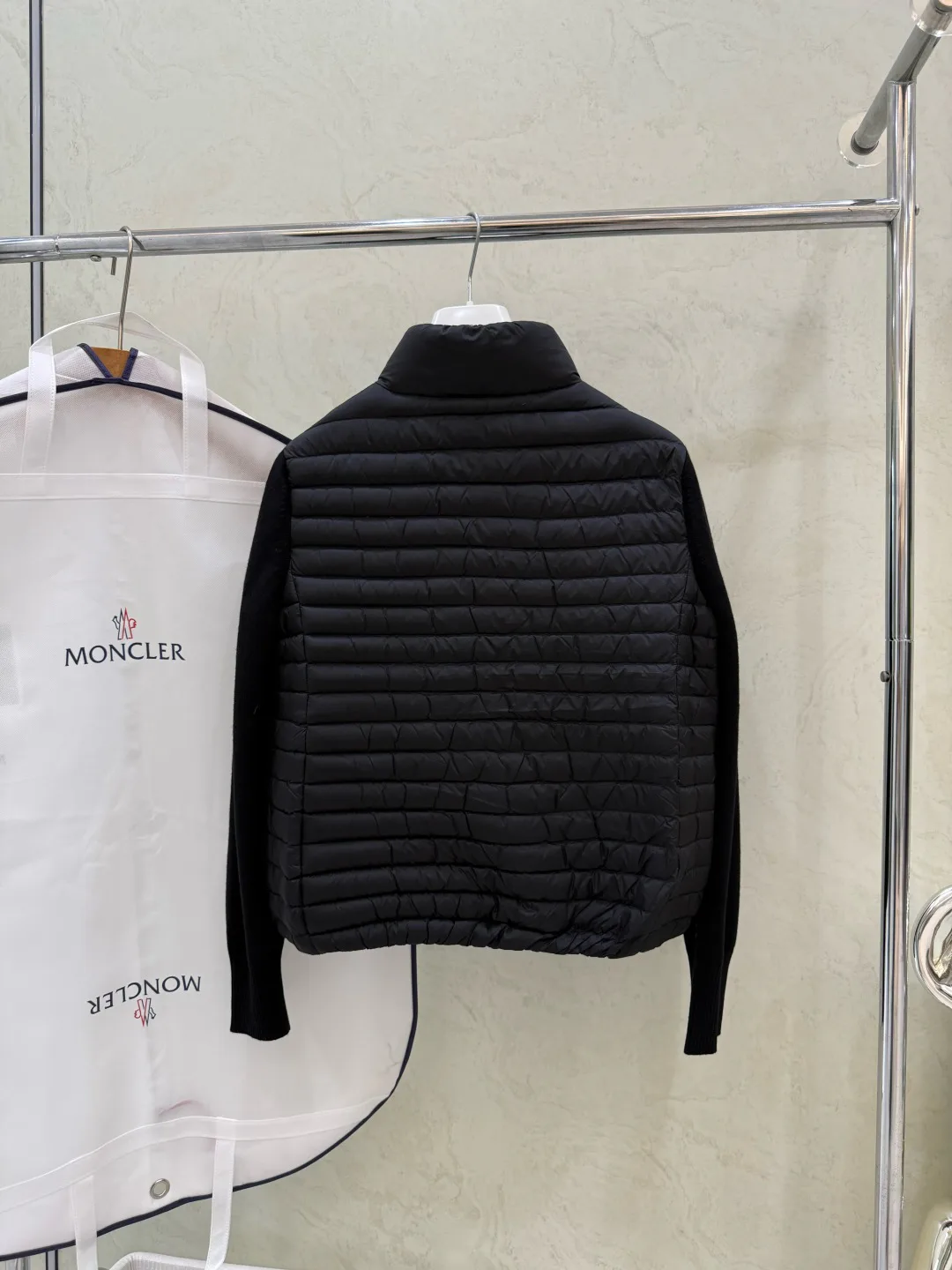 Куртки И Пуховики Женские Moncler 17918888