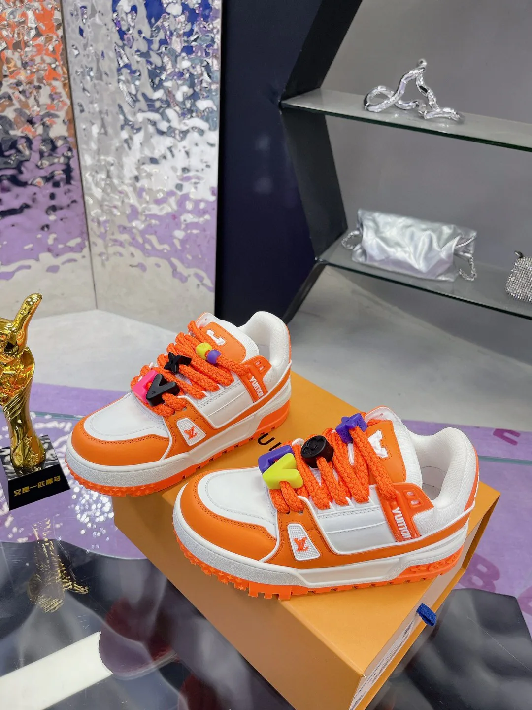 Кроссовки Женские Louis Vuitton 13074049