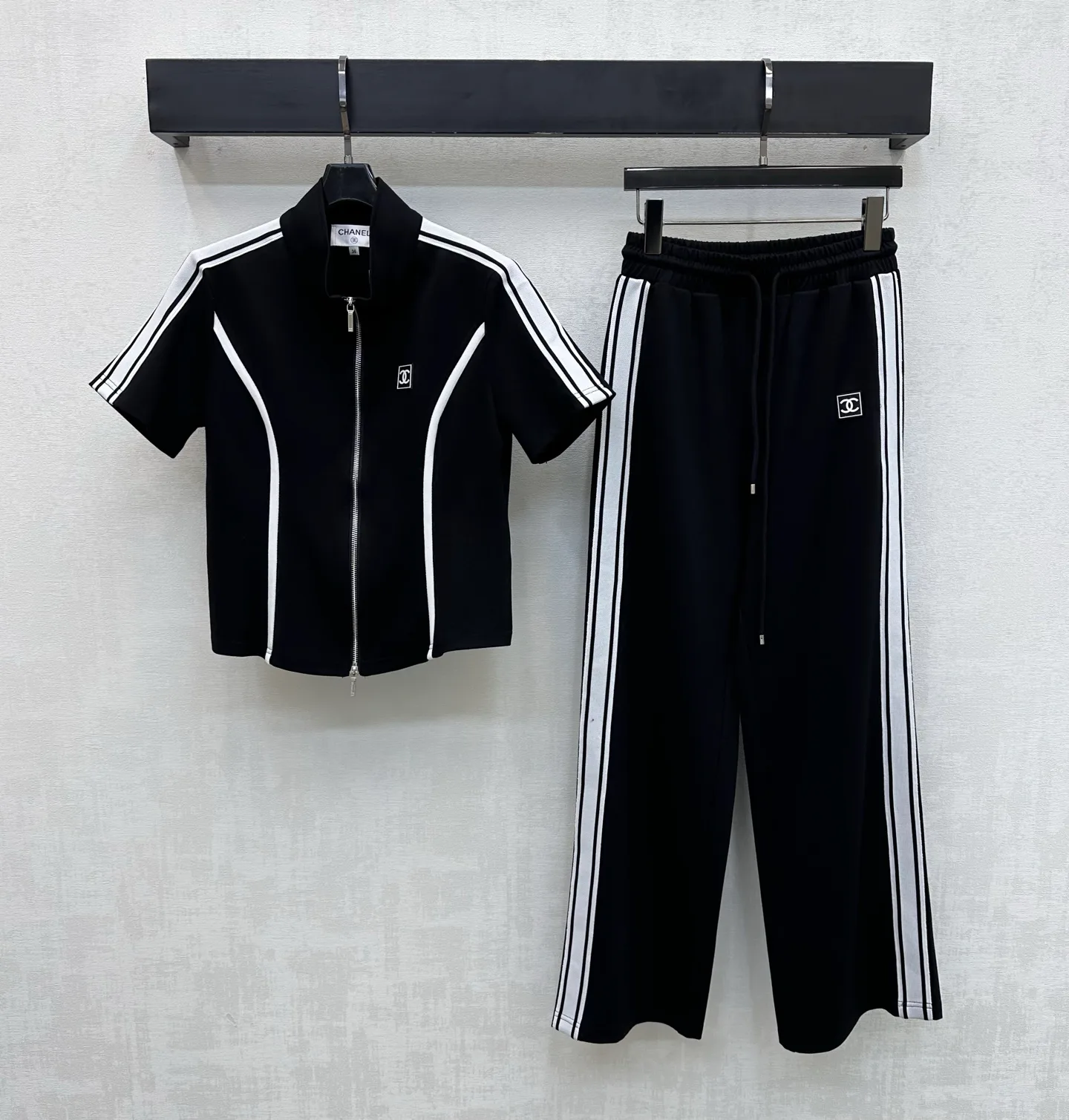 Костюмы Женские Chanel 11049578