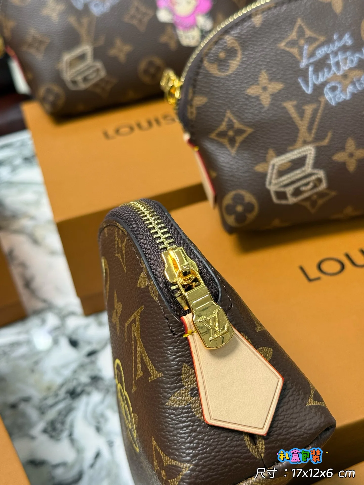 Клатчи Женские Louis Vuitton 6348701