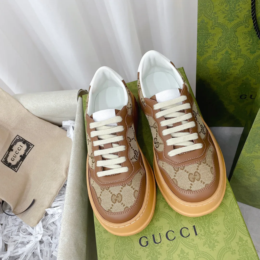Кроссовки Женские Gucci 18011298