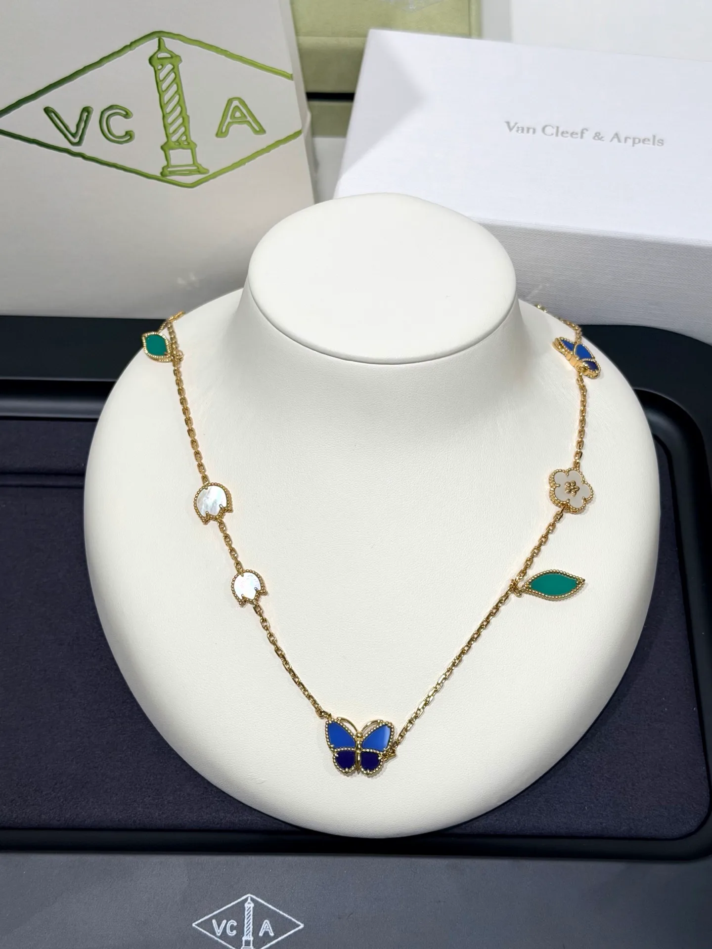 Бижутерия Van Cleef & Arpels 17858100