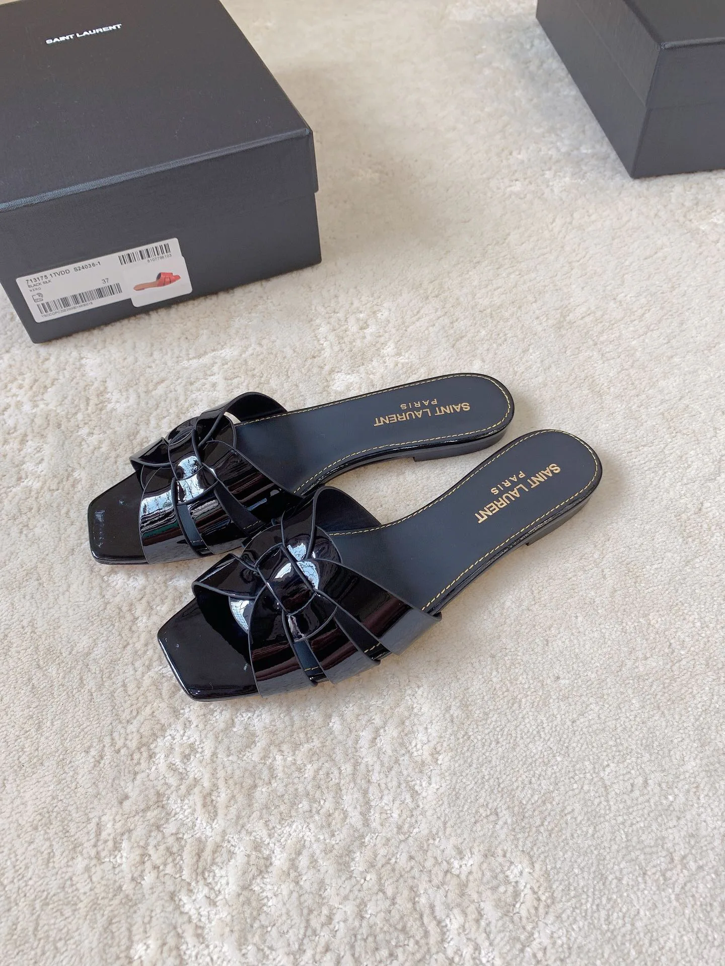 Шлепанцы Женские Saint Laurent 4390918
