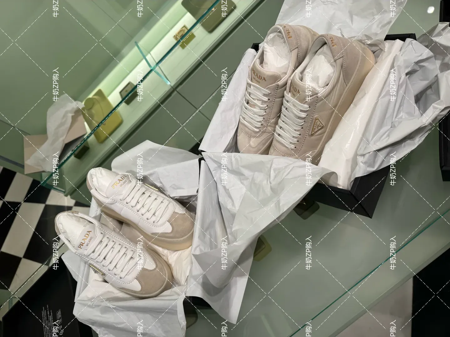 Кроссовки Женские Prada 10039