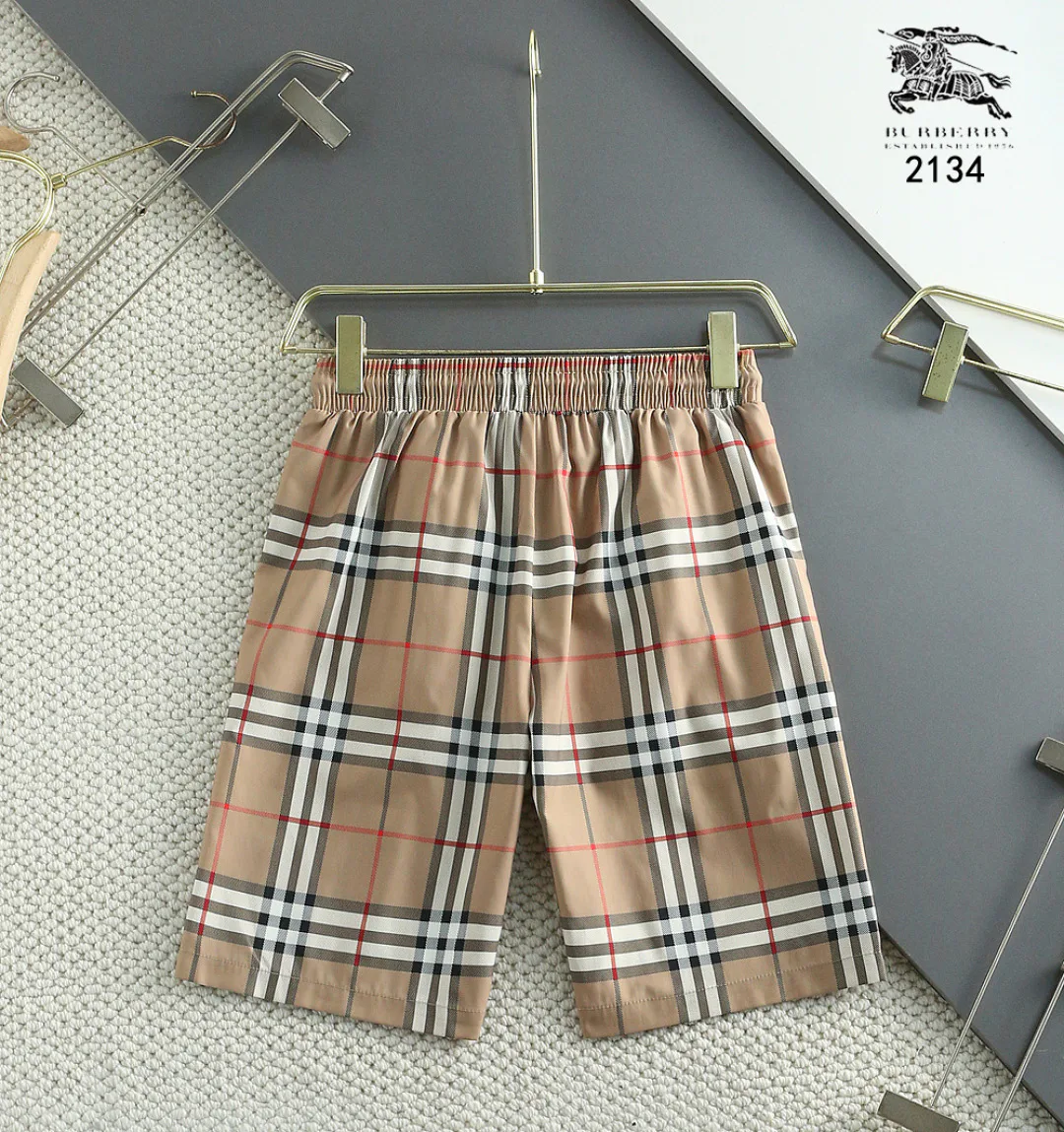 Шорты Мужские Burberry 18000494